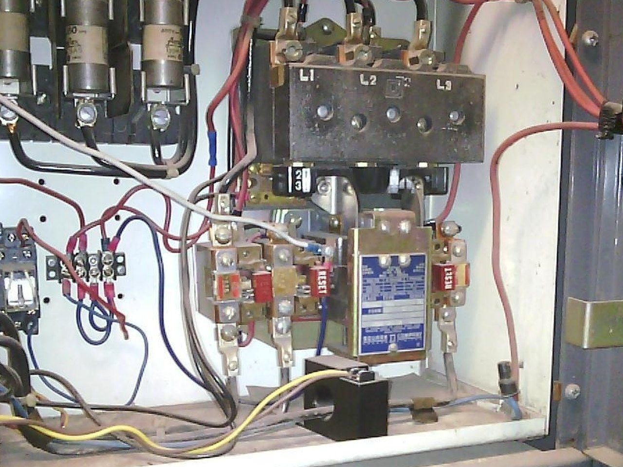 Control panel, photographed during an electrical infrared inspection